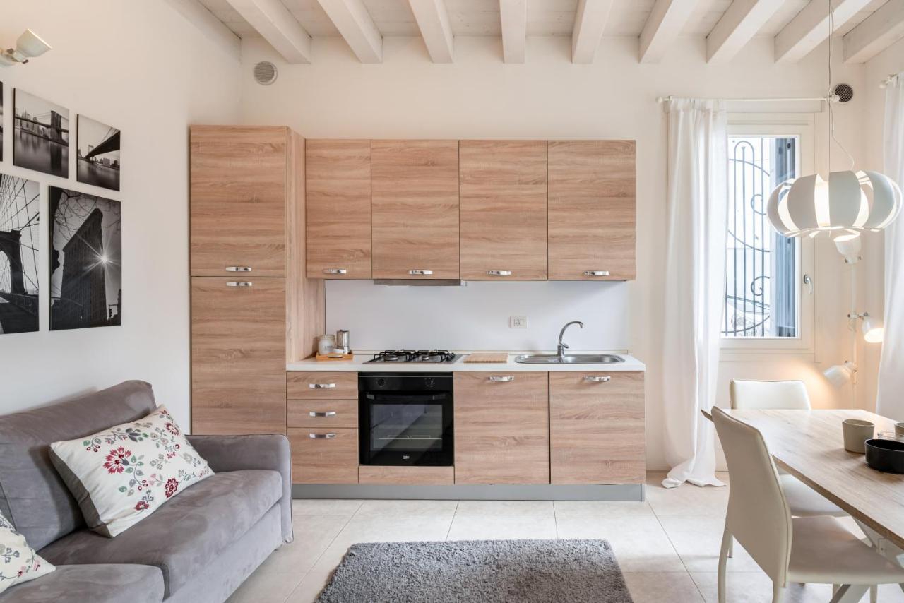 Corte Cappuccina 14 Elegant Apt Con Parcheggio! Padova Eksteriør billede